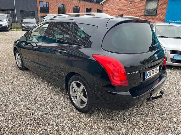 Peugeot 308 2011 photo 2