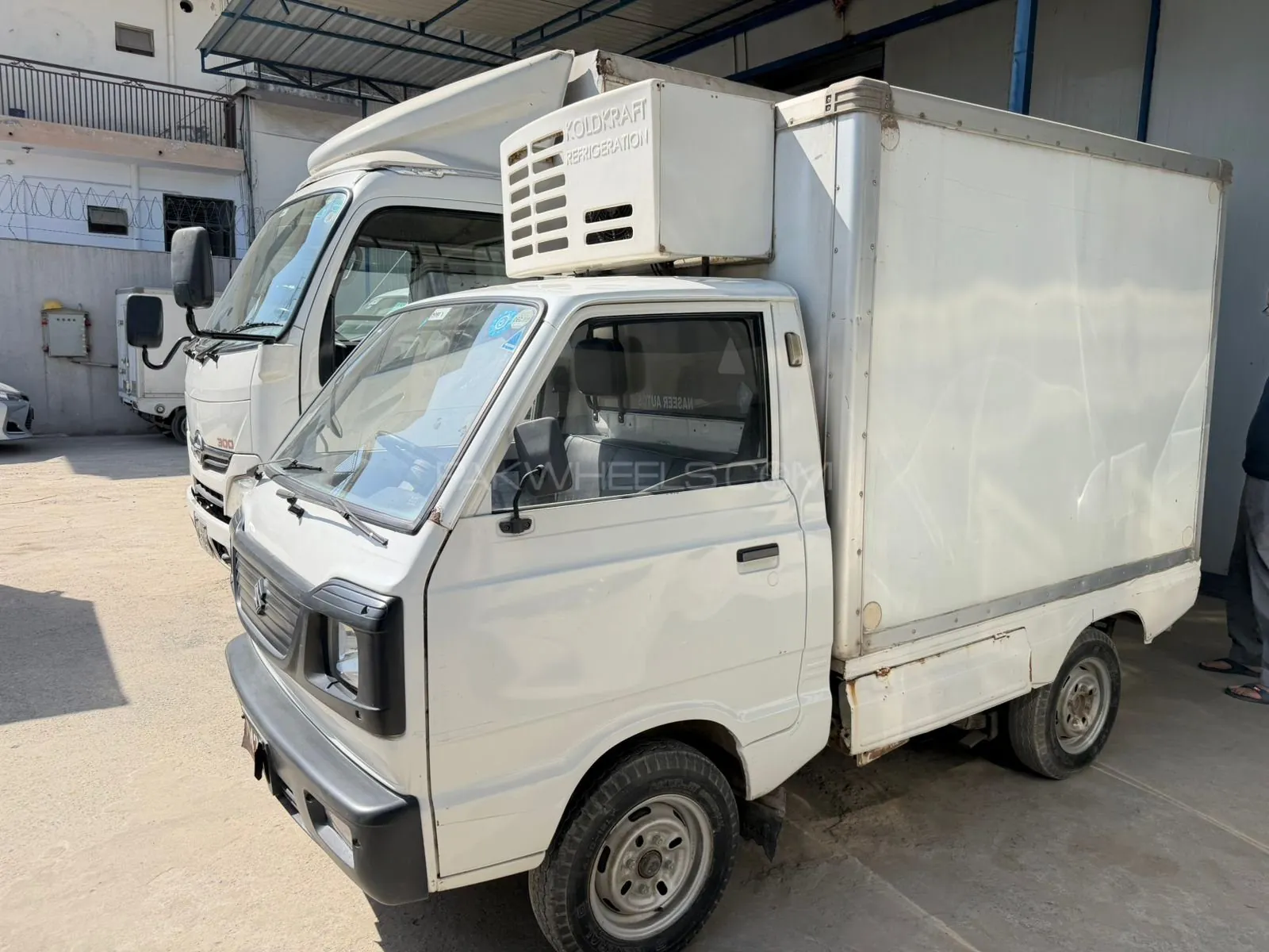 Suzuki Ravi