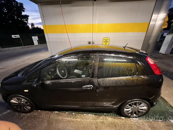 Fiat Grande Punto 2007 photo 4