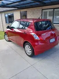 Suzuki Swift 2011 photo 5
