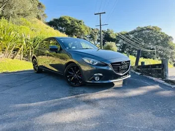 Mazda Axela 2013 photo 2