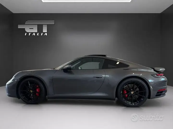 Porsche 911 2023 photo 4