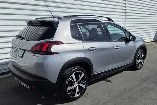 Peugeot 2008 2018 photo 4