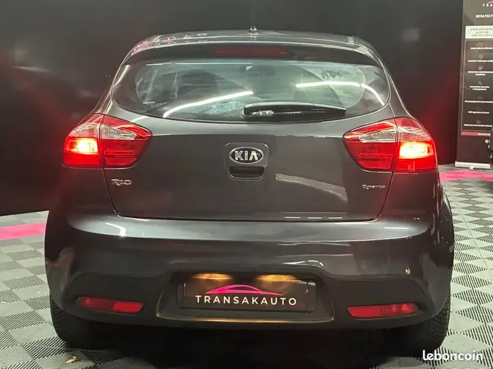 Kia Rio 2014 photo 4