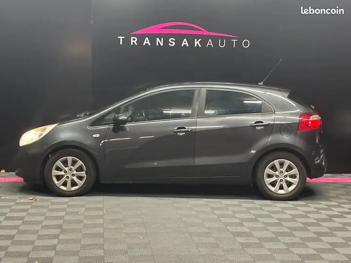 Kia Rio 2014 photo 2