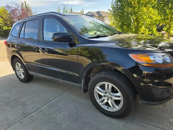 Hyundai Santa Fe 2011 photo 3