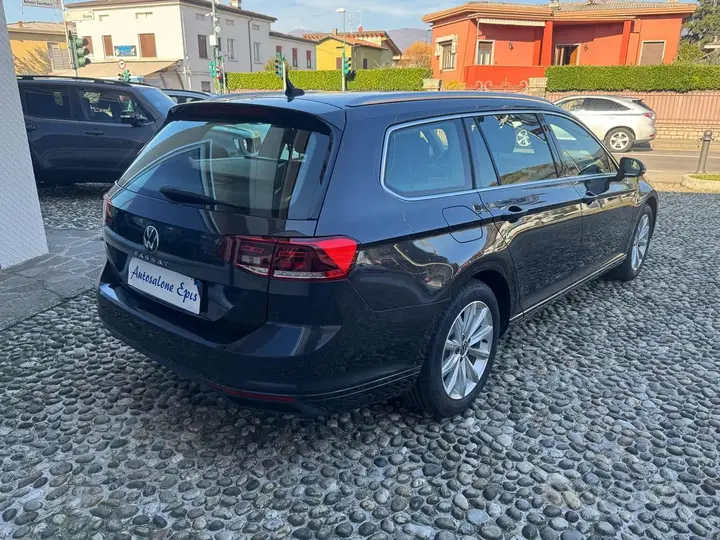 Volkswagen Passat 2021 photo 3