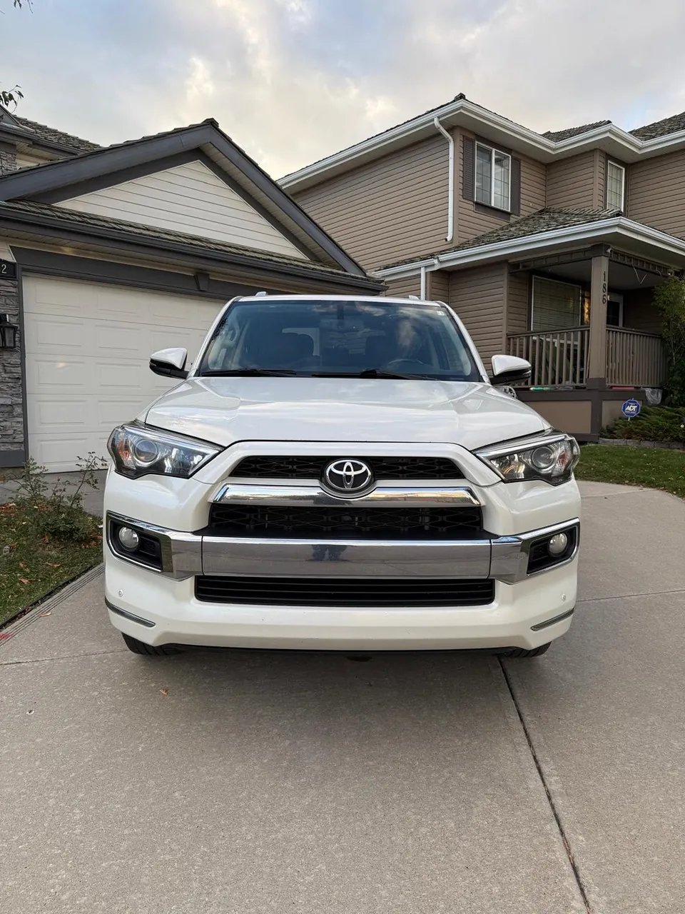 Toyota 4Runner 2016 photo 2