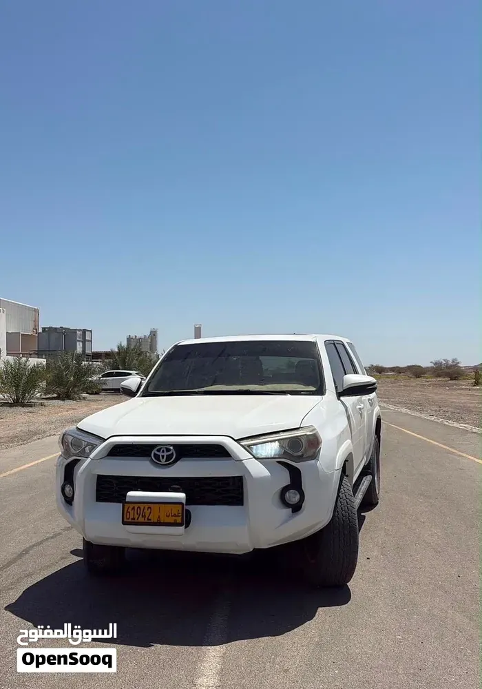 Toyota 4 Runner 2016 photo 3