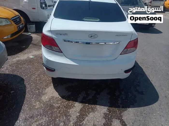 Hyundai Accent 2012 photo 3