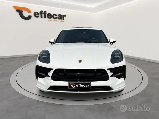 Porsche Macan 2020 photo 2