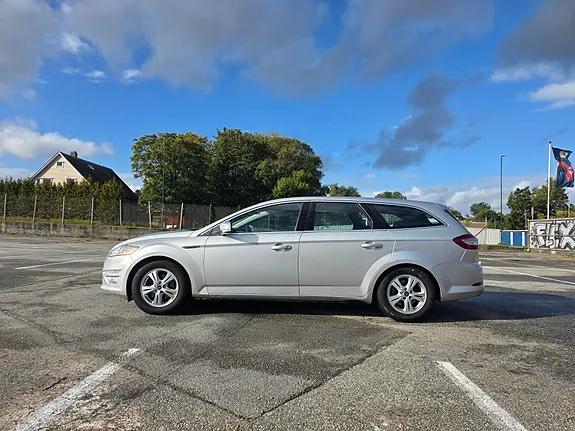 Ford Mondeo 2014 photo 4