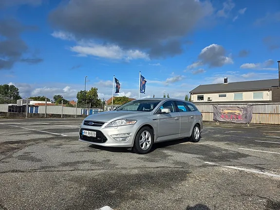 Ford Mondeo 2014 photo 2