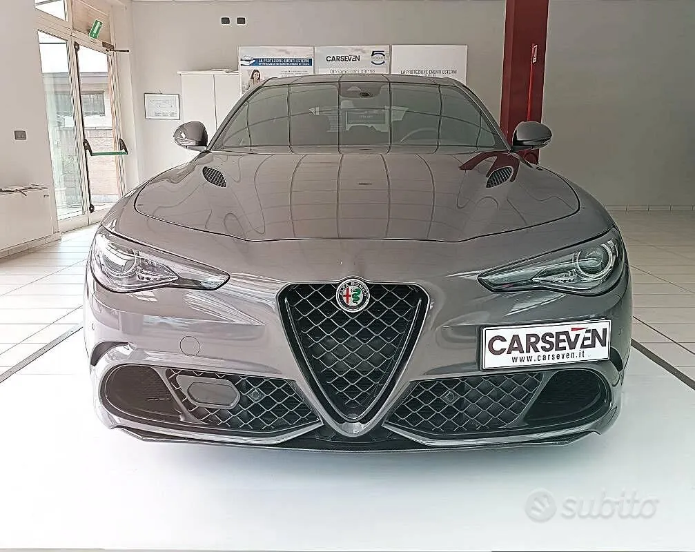 Alfa Romeo Giulia 2021 photo 2