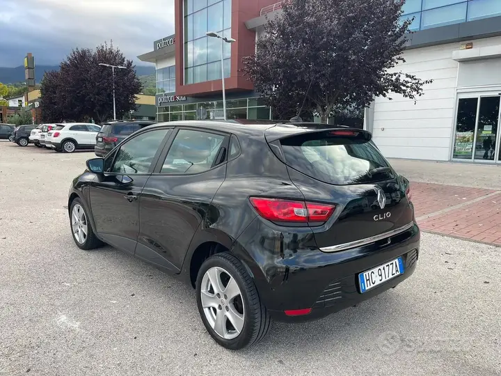 Renault Clio 2014 photo 2