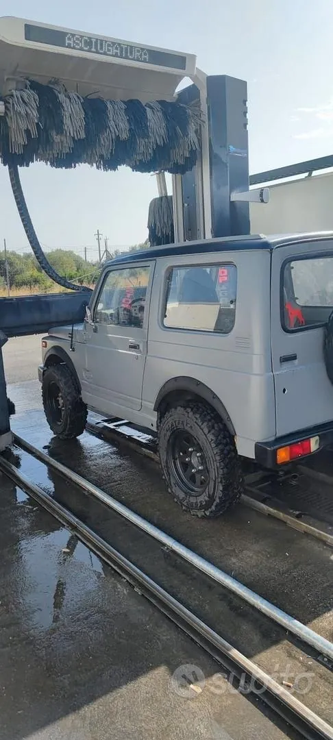 Suzuki Samurai 1985 photo 3