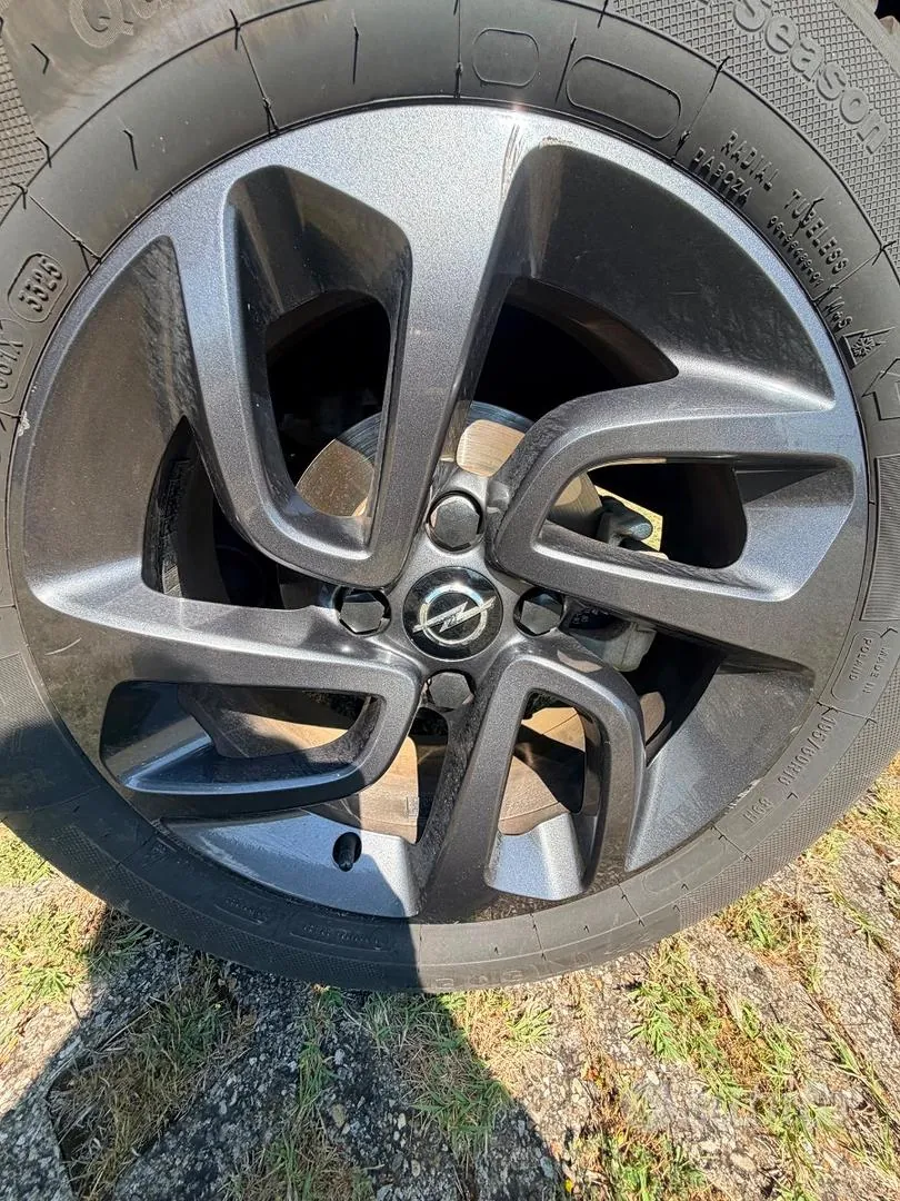 Opel Crossland 2020 photo 2