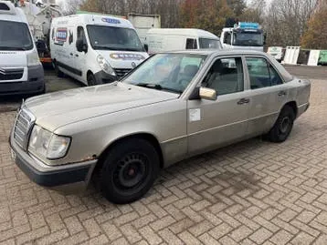 Mercedes-Benz 250D