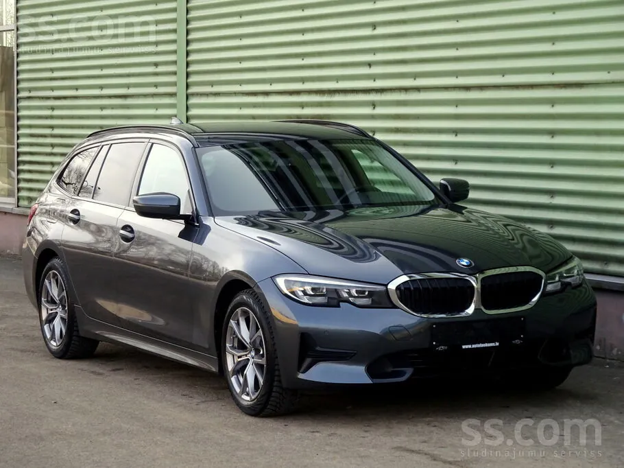 BMW 318 2022 photo 3