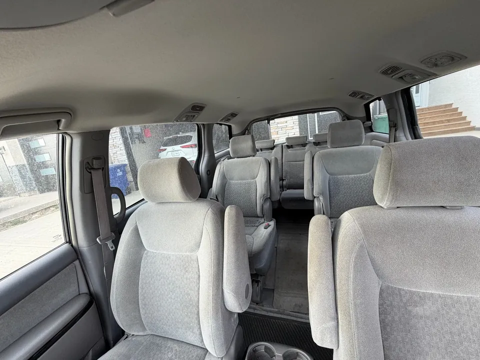 Toyota Sienna 2005 photo 2