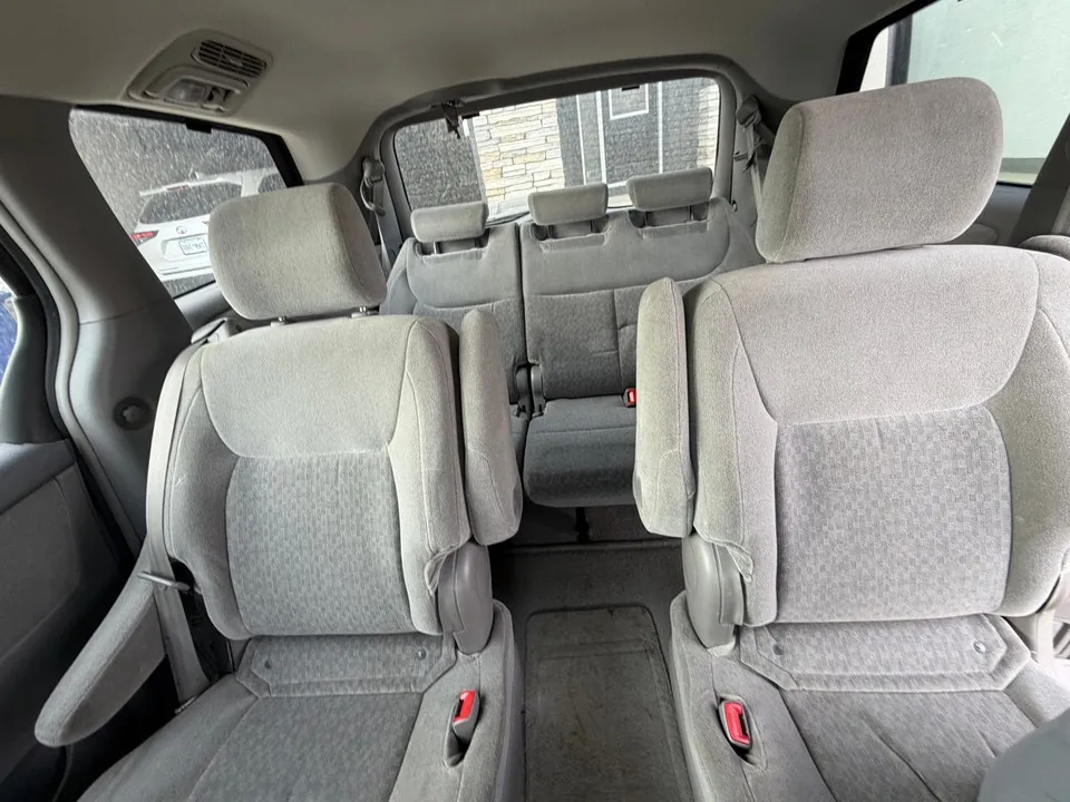 Toyota Sienna 2005 photo 3