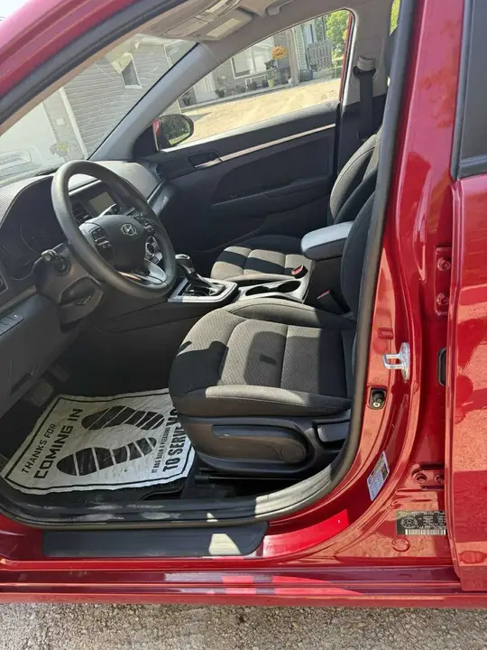Hyundai Elantra 2019 photo 5