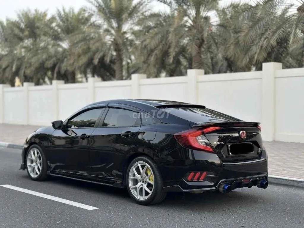 Honda Civic 2019 photo 4