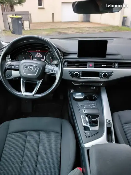 Audi A4 2018 photo 3