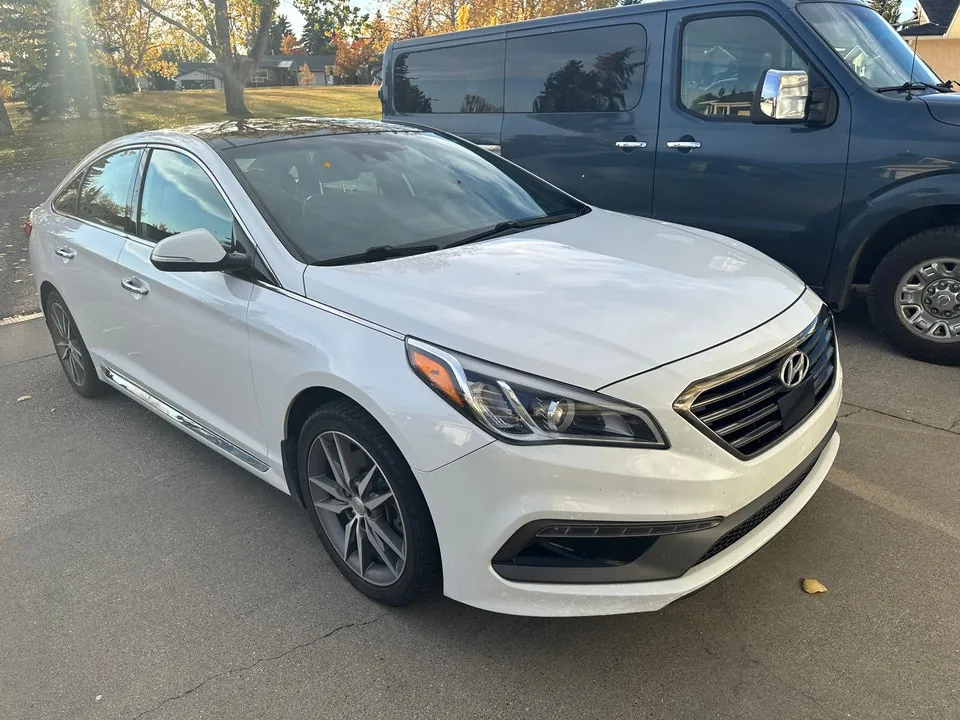 Hyundai Sonata 2015 photo 2