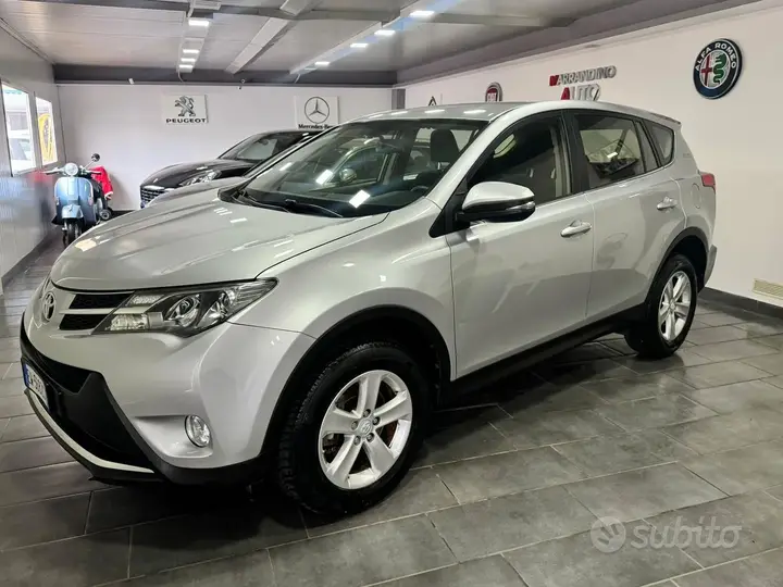 Toyota Rav4 2014 photo 2