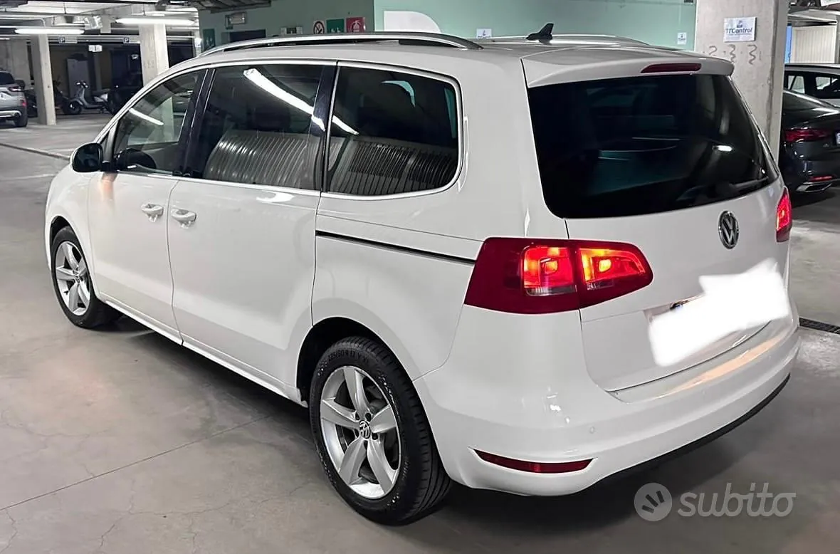 Volkswagen Sharan 2012 photo 4