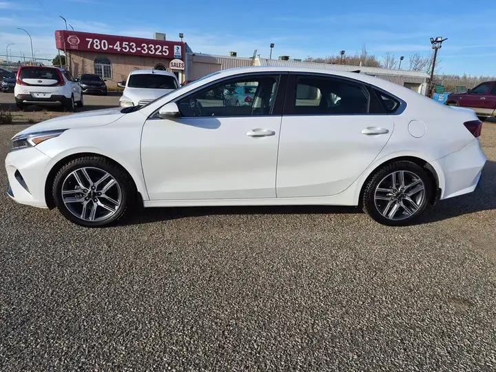 Kia Forte 2022 photo 4