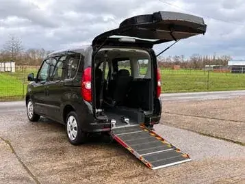 Opel Combo Tour 2016 photo 2