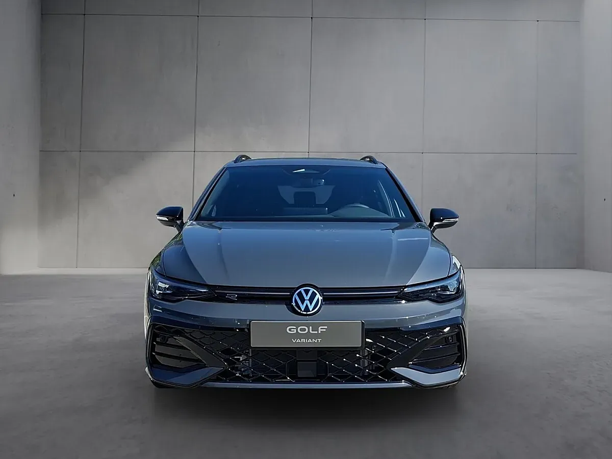 Volkswagen Golf 2026 photo 2