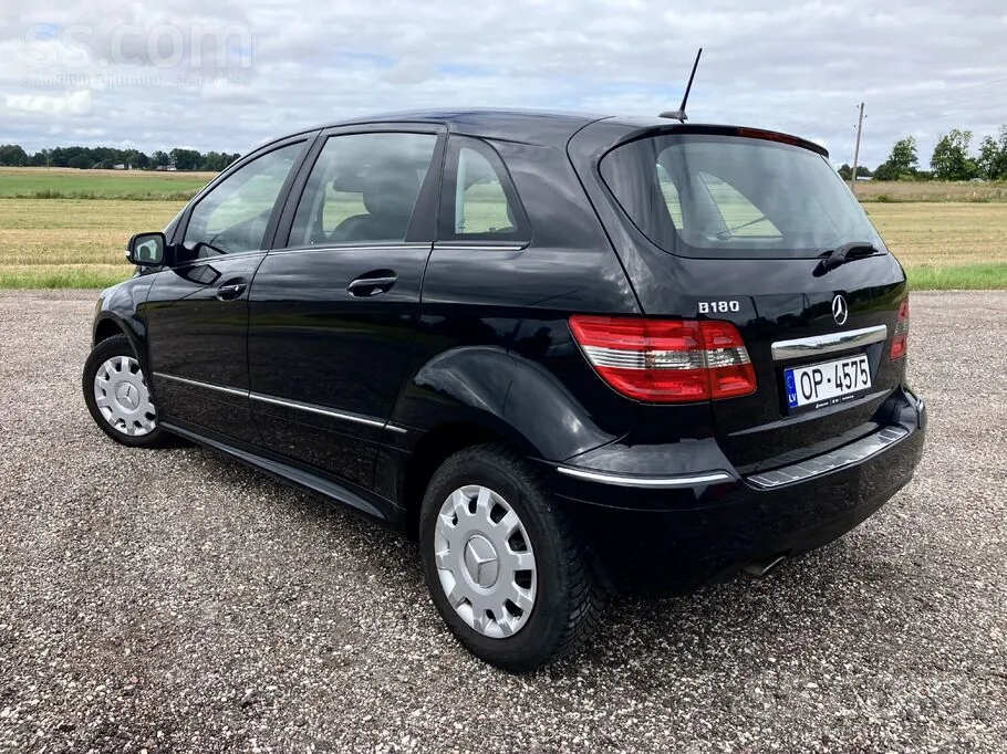 Mercedes-Benz B 180 2010 photo 5