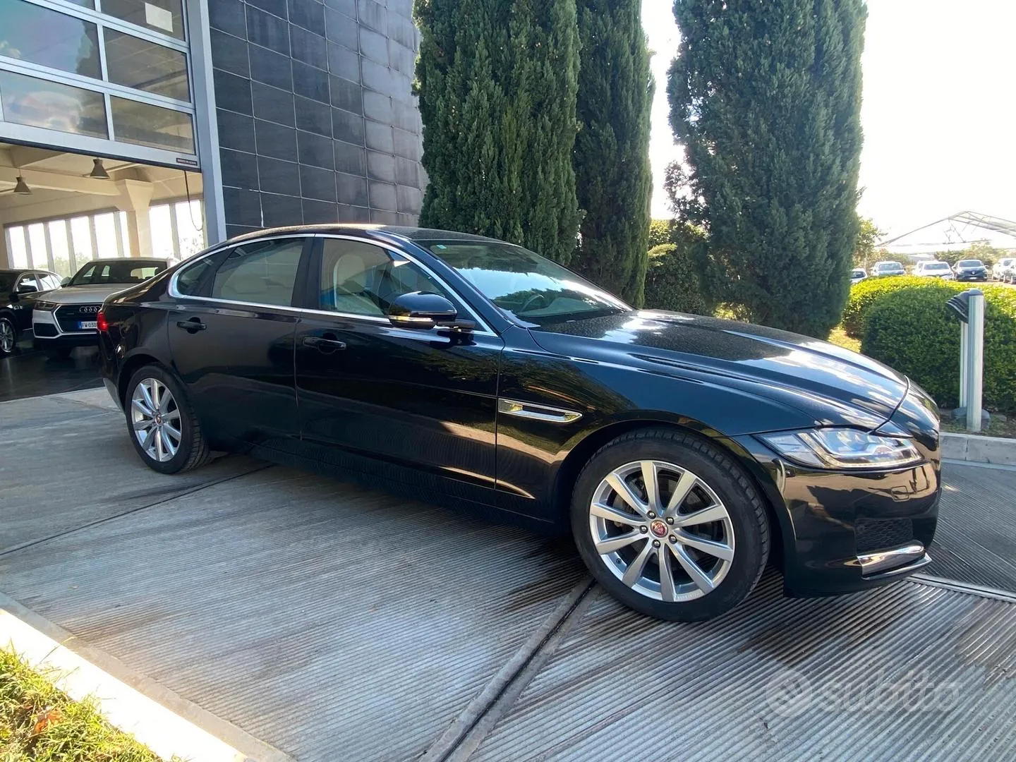 Jaguar Xf 2016 photo 3