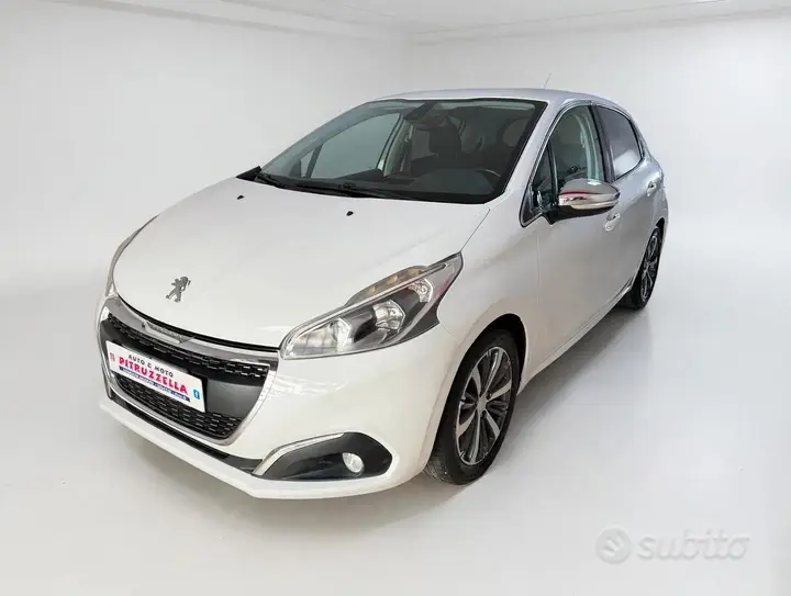 Peugeot 208 2016 photo 2