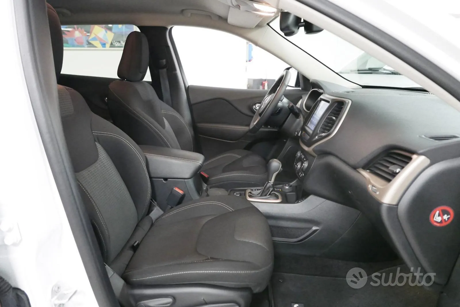 Jeep Cherokee 2016 photo 2