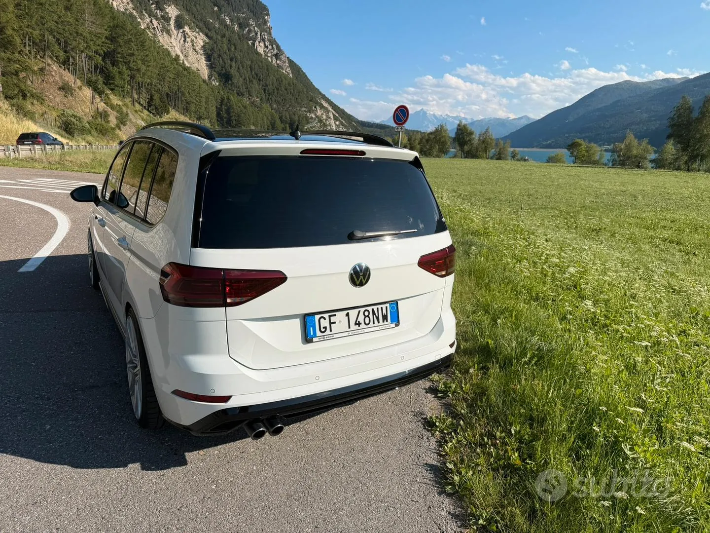 Volkswagen Touran 2017 photo 3