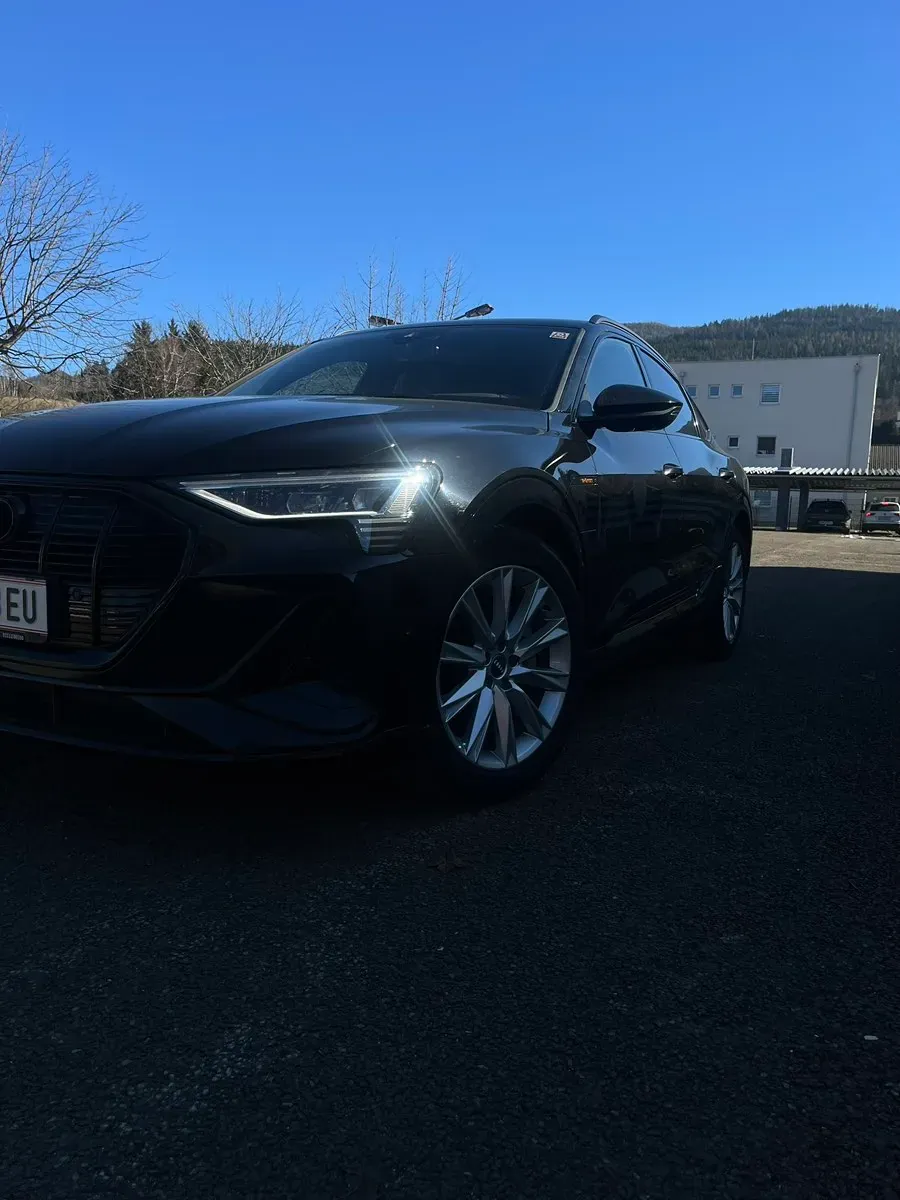 Audi E-Tron