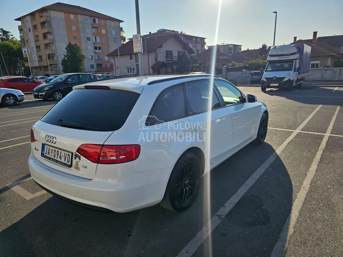 Audi A4 2012 photo 4