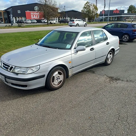 Saab 9-5 2000 photo 3