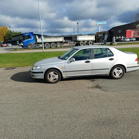 Saab 9-5