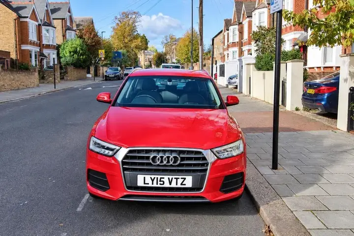 Audi Q3 2015 photo 5