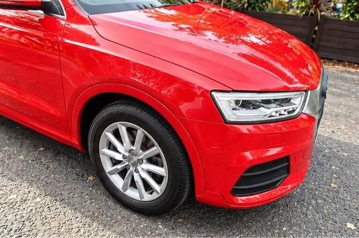 Audi Q3 2015 photo 2
