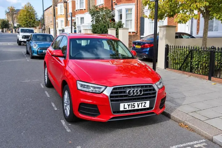 Audi Q3 2015 photo 3