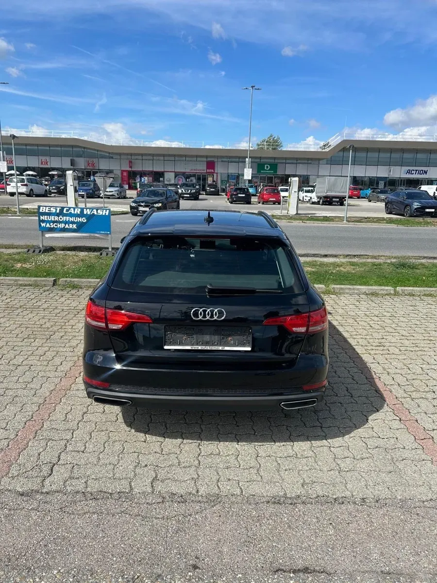 Audi A4 2019 photo 2
