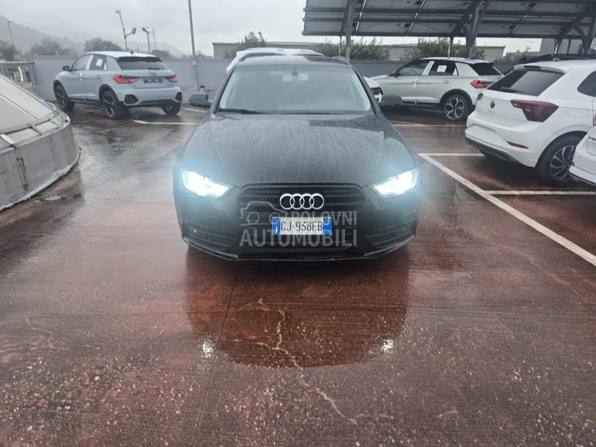 Audi A4 2012 photo 4