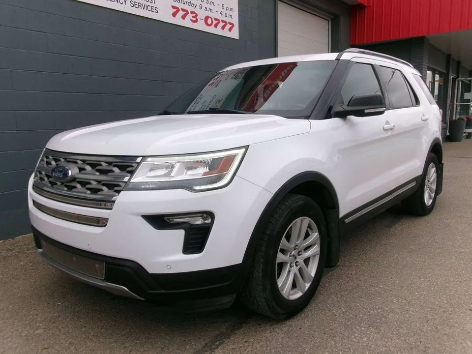 Ford Explorer 2018 photo 2