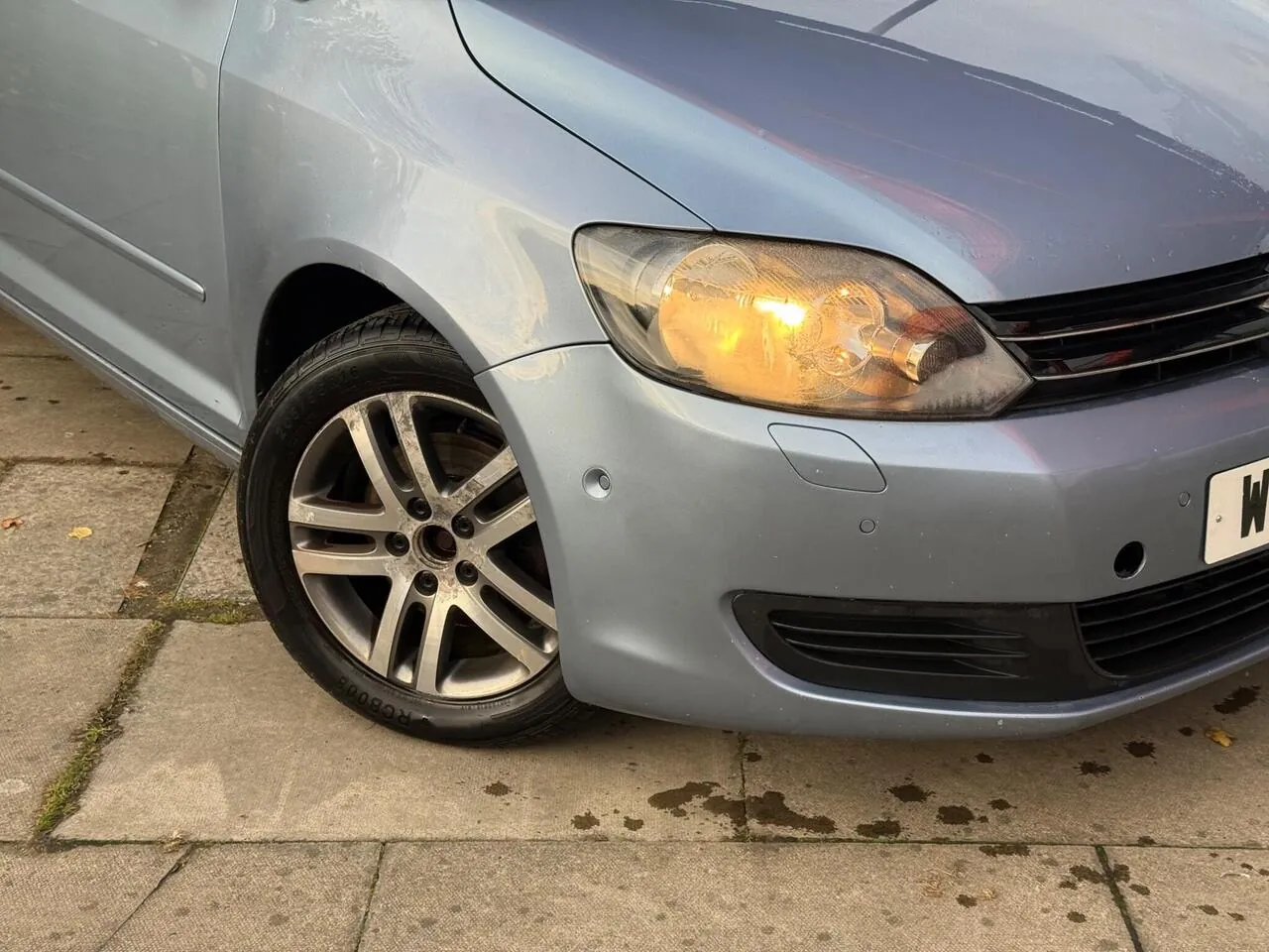 Volkswagen Golf 2010 photo 2